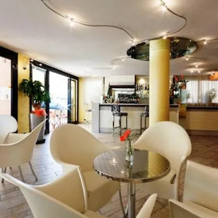 Hotel Losanna 3*